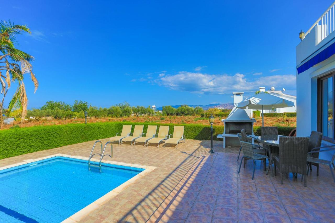 Villa Stavriella *